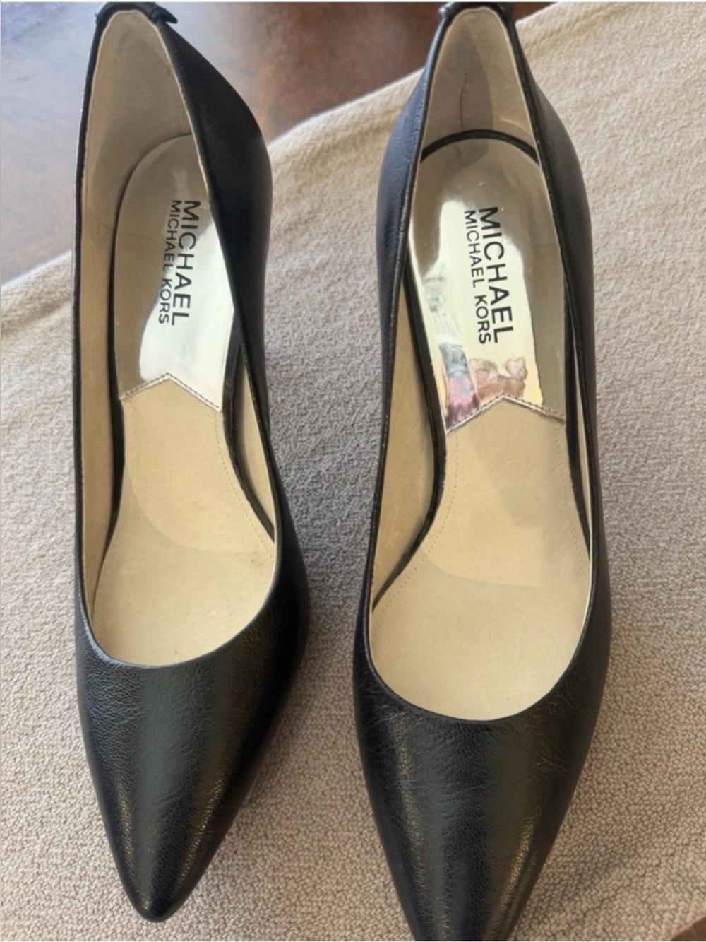 Micheal Kors Black Dorothy Heels 
Size 8M NWOT - Picture 7 of 12
